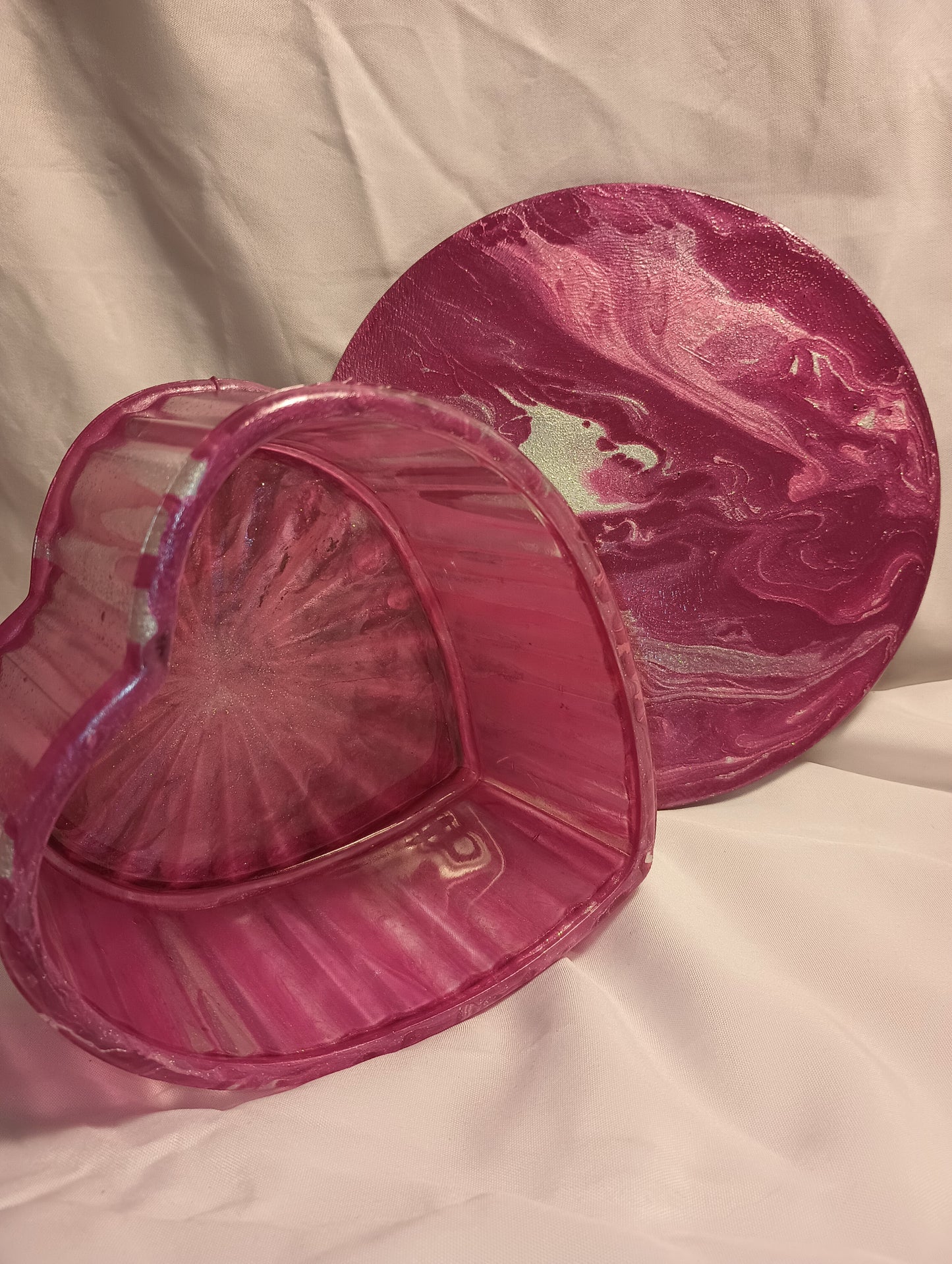 Rosey Valentine Fluid Art Bowl & accessory