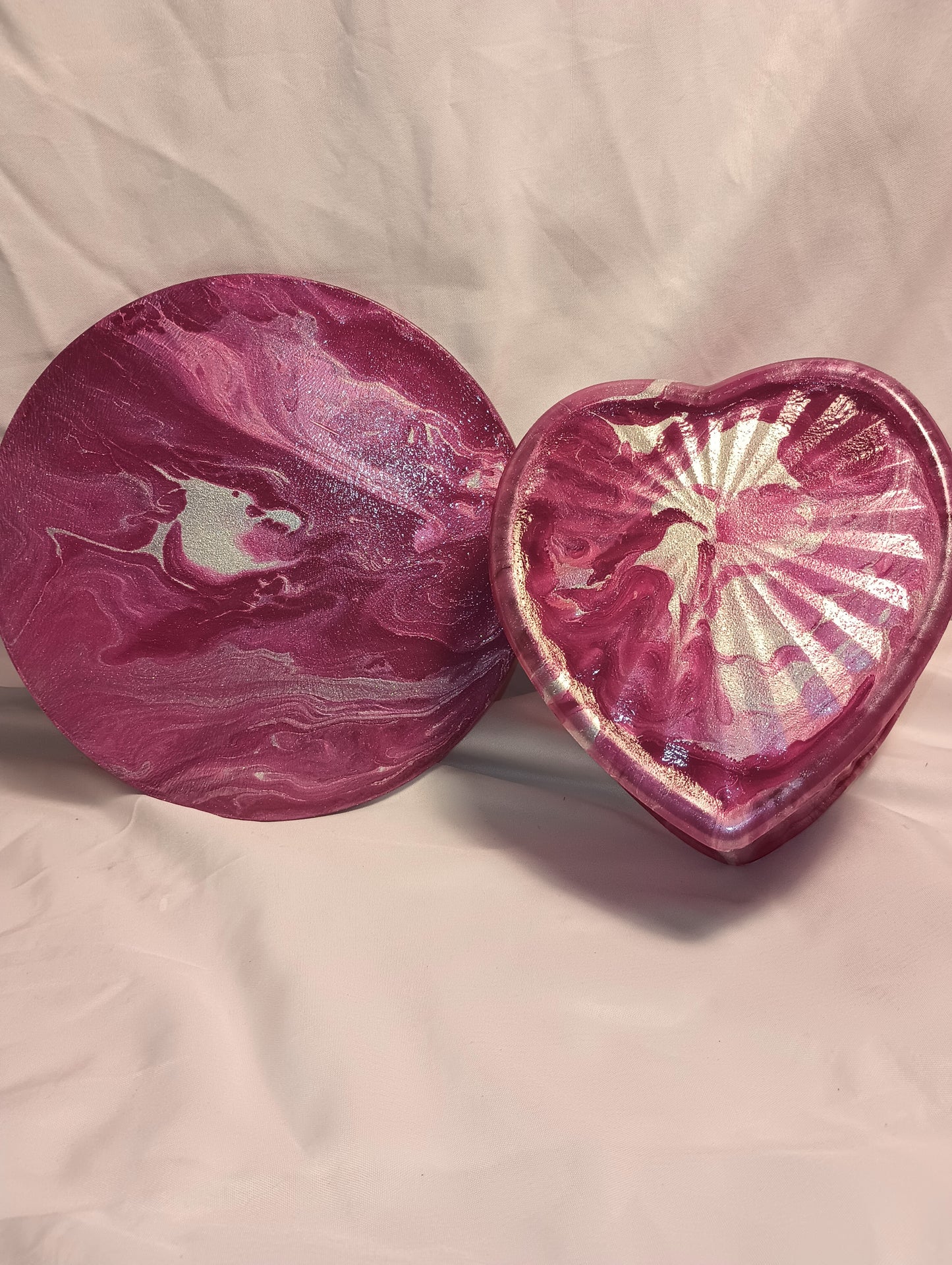 Rosey Valentine Fluid Art Bowl & accessory