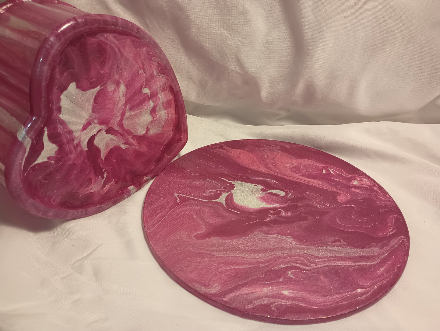 Rosey Valentine Fluid Art Bowl & accessory